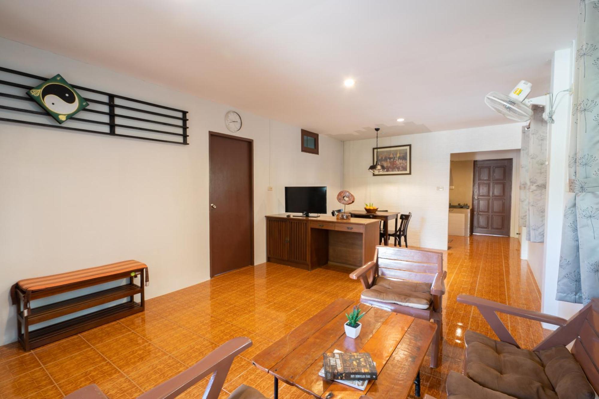 Surin House Villa Room photo